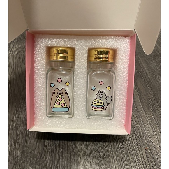 Pusheen Cat And Stormy Salt Pepper Shaker‎ Set Box Exclusive Pizza Burger NEW - Picture 2 of 4